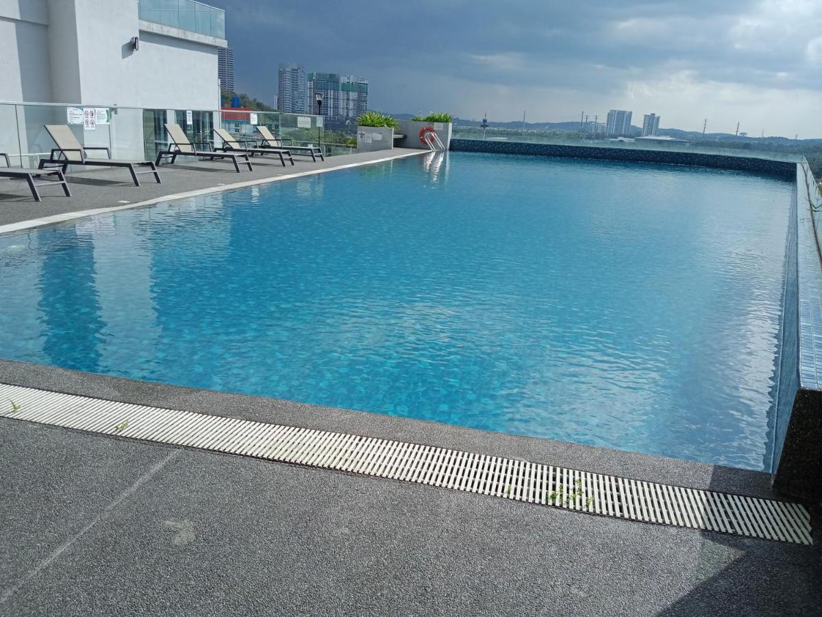 Legoland-Happyrainbow Suite At D'Pristine-8Pax With Lakeview Nusajaya Kültér fotó